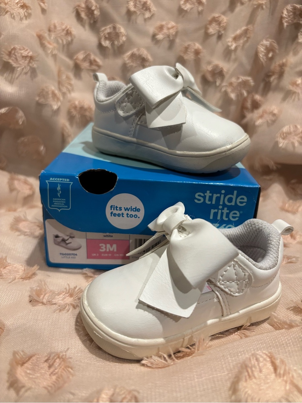 Stride Rite Kamila White Bow Toddler Sneakers
